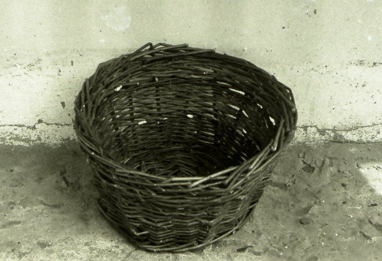 Coş împletit. S. Popeasca, Ştefan-Vodă. Foto 1988.